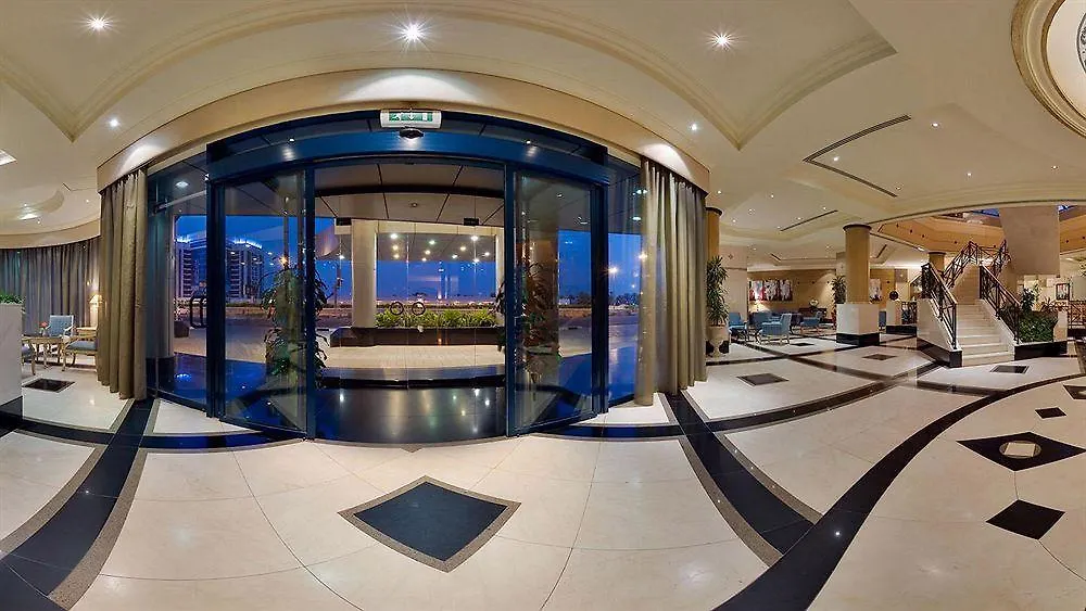 Le Meridien Fairway Dubai Hotel