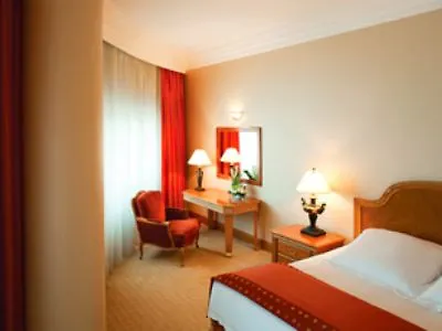 Hotel Le Meridien Fairway Dubái