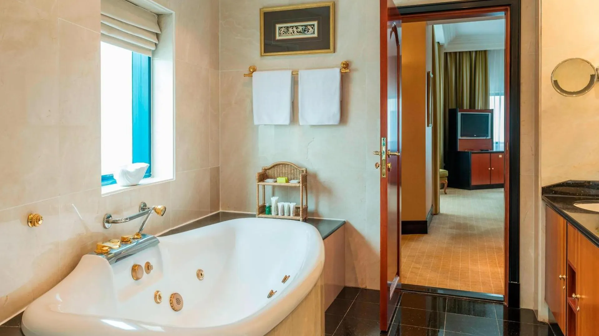 Le Meridien Fairway Dubai 4*,  United Arab Emirates